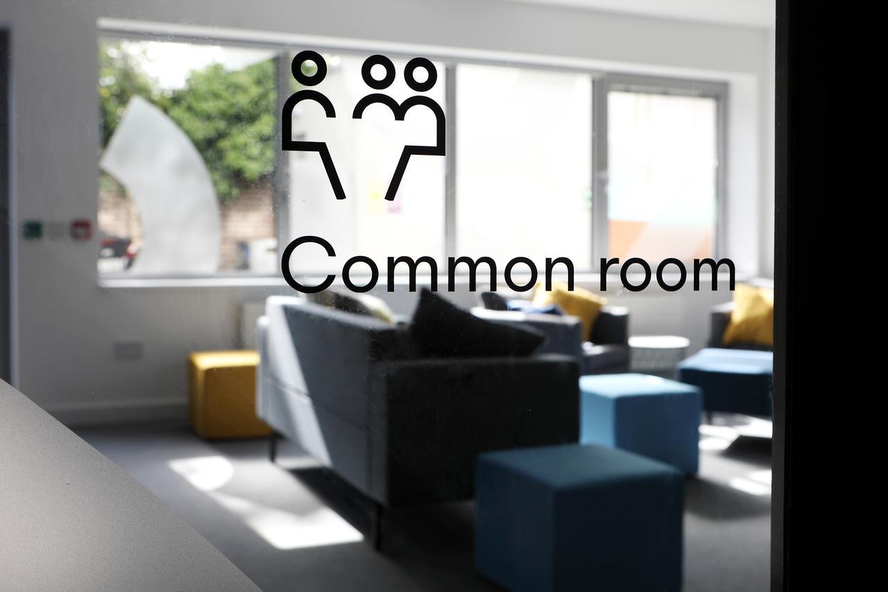 Aparto - Montrose Booterstown Екстер'єр фото